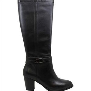Black heeled Giani Bernini boots